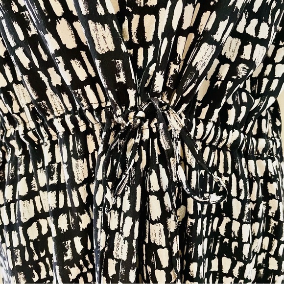 Eileen Fisher 100% Silk Black and Beige Shift Dress Medium - Picture 2 of 7